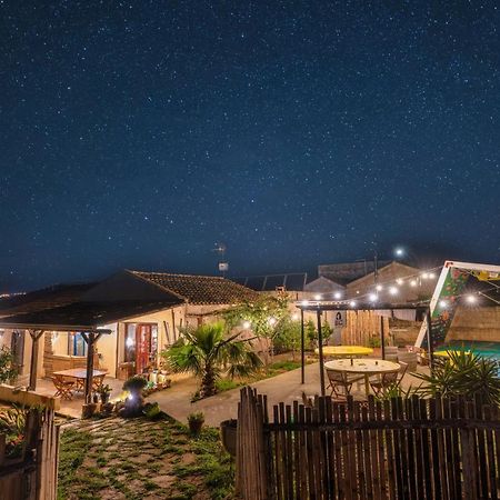 B&B Polvere Di Stelle Ummari Exterior photo