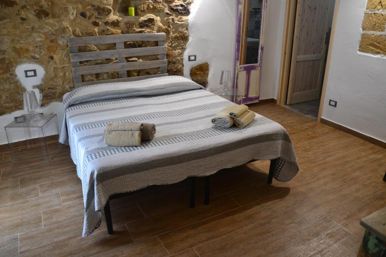 B&B Polvere Di Stelle Ummari Exterior photo